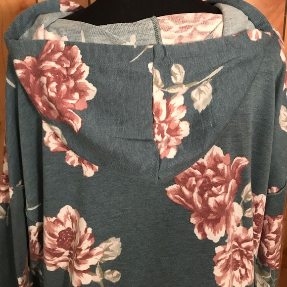 COPY - Xhilaration Floral Hoodie Size Medium - Picture 7 of 9